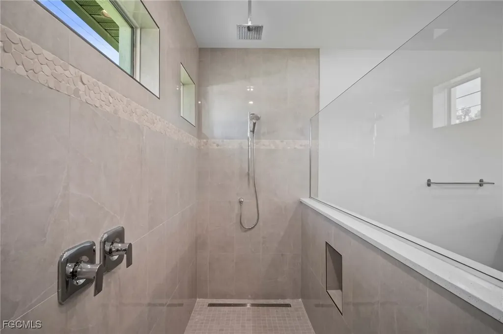 2304 SW 38th Terrace Cape Coral FL 33914