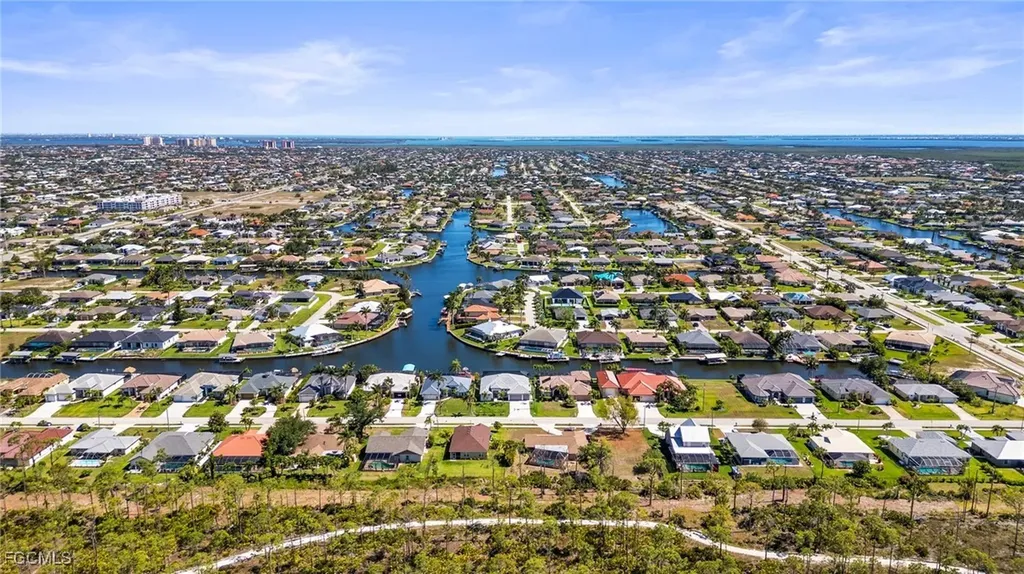 2304 SW 38th Terrace Cape Coral FL 33914