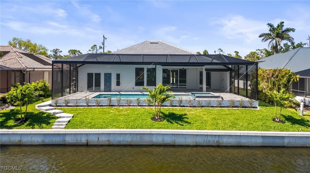 2304 SW 38th Terrace Cape Coral FL 33914