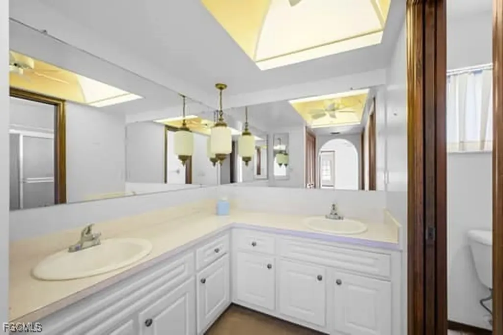 3004 SE 8th Avenue Cape Coral FL 33904