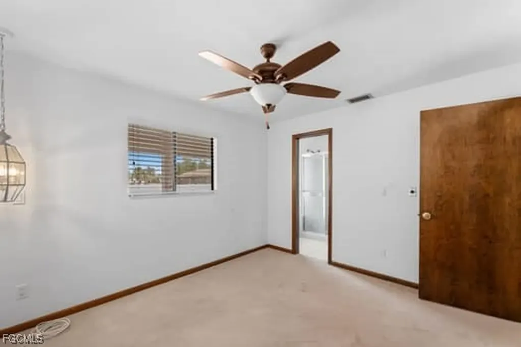 3004 SE 8th Avenue Cape Coral FL 33904