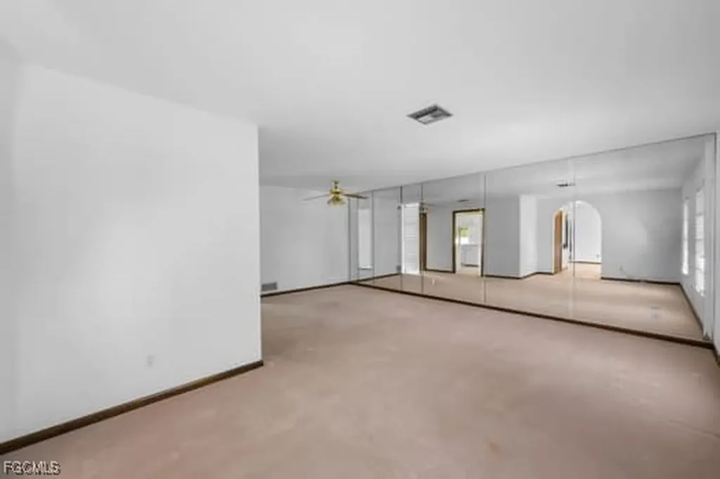 3004 SE 8th Avenue Cape Coral FL 33904