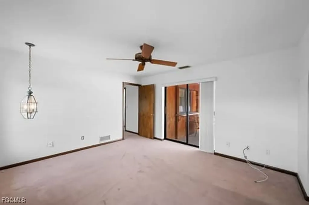 3004 SE 8th Avenue Cape Coral FL 33904