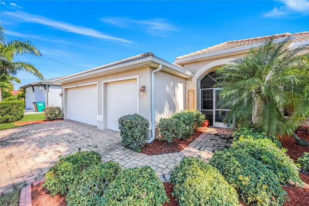 5321 SW 23rd Avenue Cape Coral FL 33914