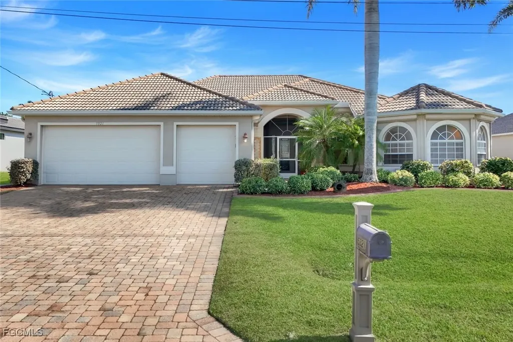 5321 SW 23rd Avenue Cape Coral FL 33914