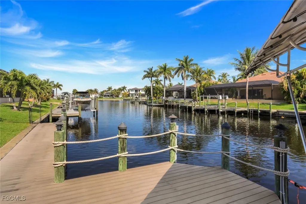 5321 SW 23rd Avenue Cape Coral FL 33914