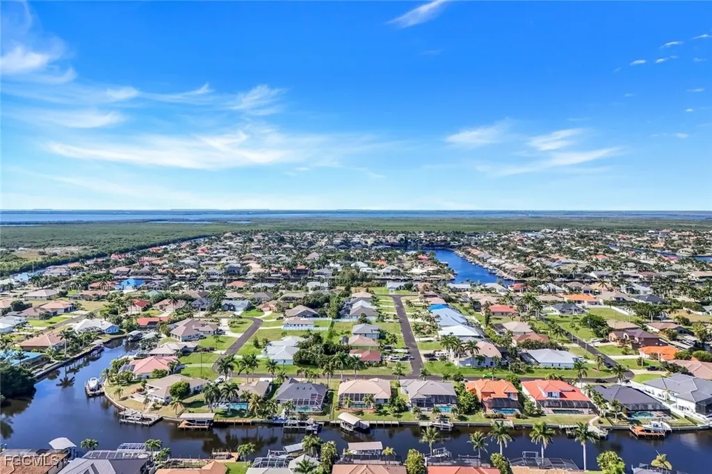 5321 SW 23rd Avenue Cape Coral FL 33914