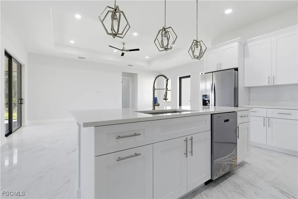 100 Zobora Circle Fort Myers FL 33913