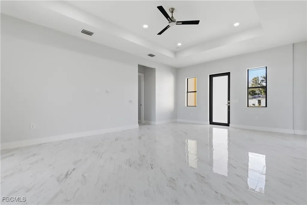 100 Zobora Circle Fort Myers FL 33913