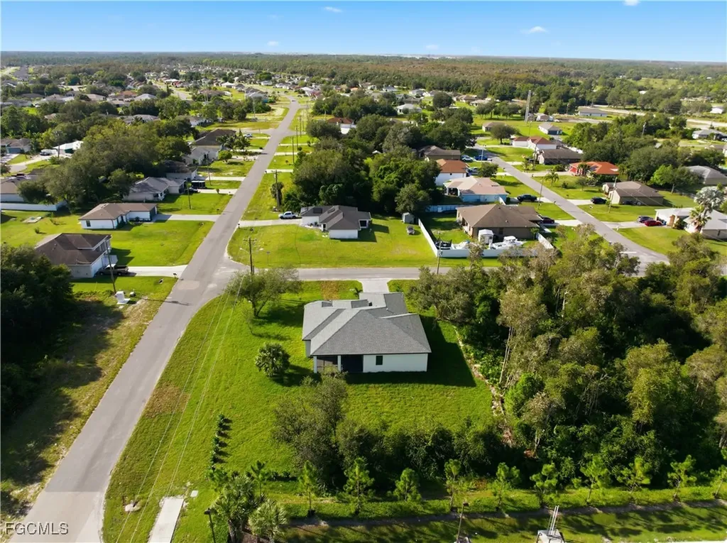 100 Zobora Circle Fort Myers FL 33913