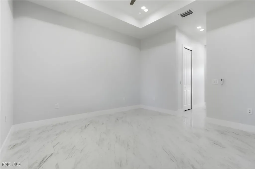 100 Zobora Circle Fort Myers FL 33913