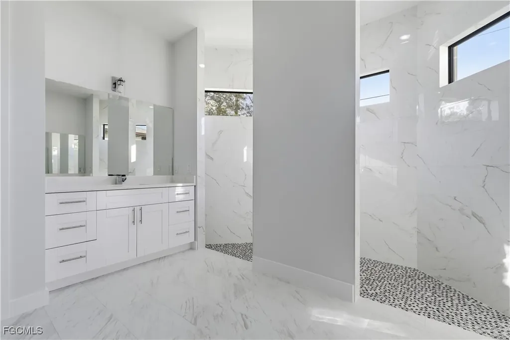 100 Zobora Circle Fort Myers FL 33913