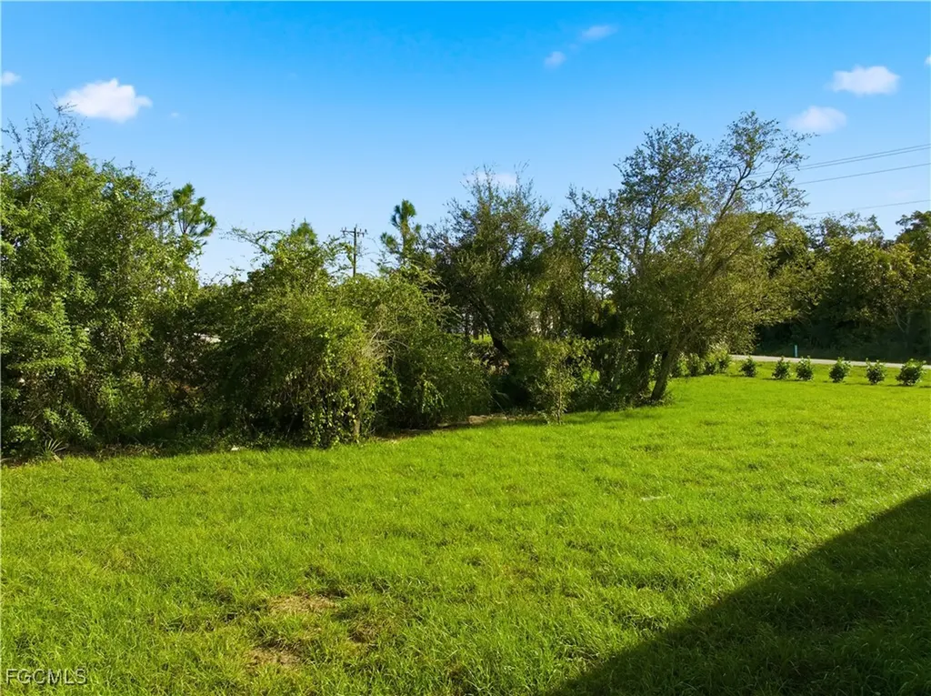 100 Zobora Circle Fort Myers FL 33913