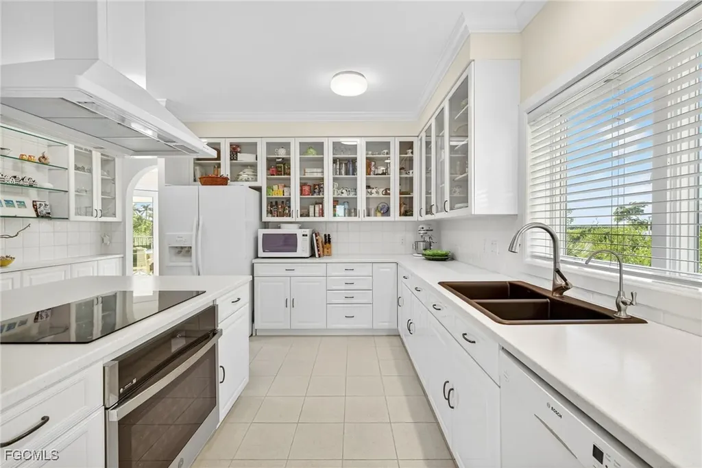 1987 My Tern Court Sanibel FL 33957