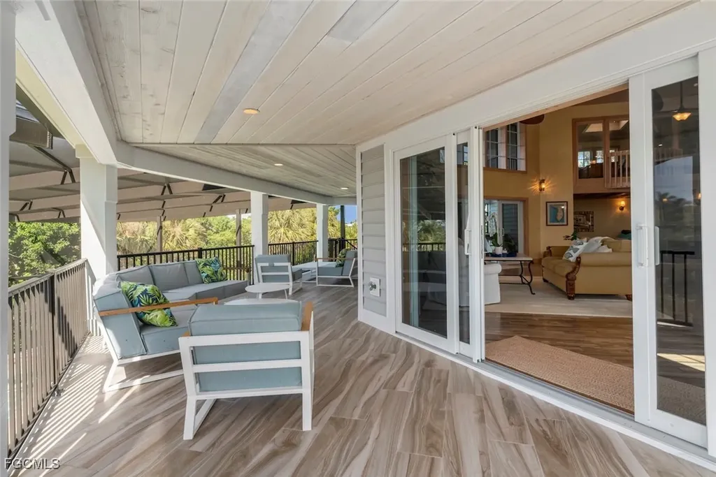 2451 Blind Pass Court Sanibel FL 33957