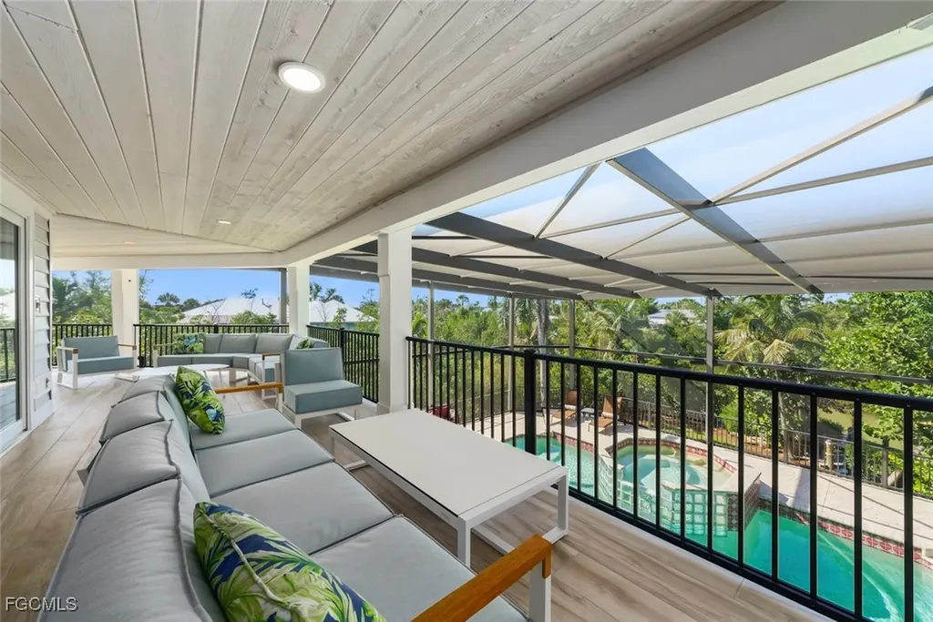 2451 Blind Pass Court Sanibel FL 33957