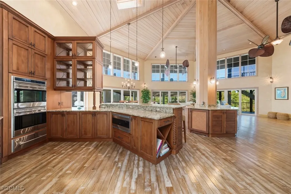 2451 Blind Pass Court Sanibel FL 33957