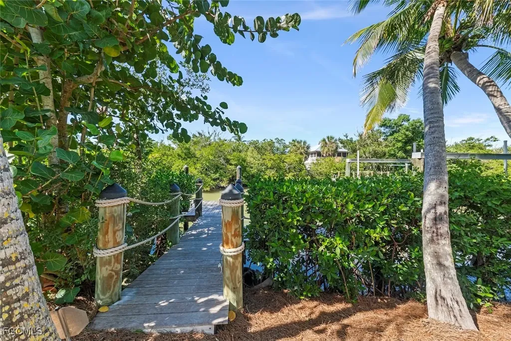 2451 Blind Pass Court Sanibel FL 33957