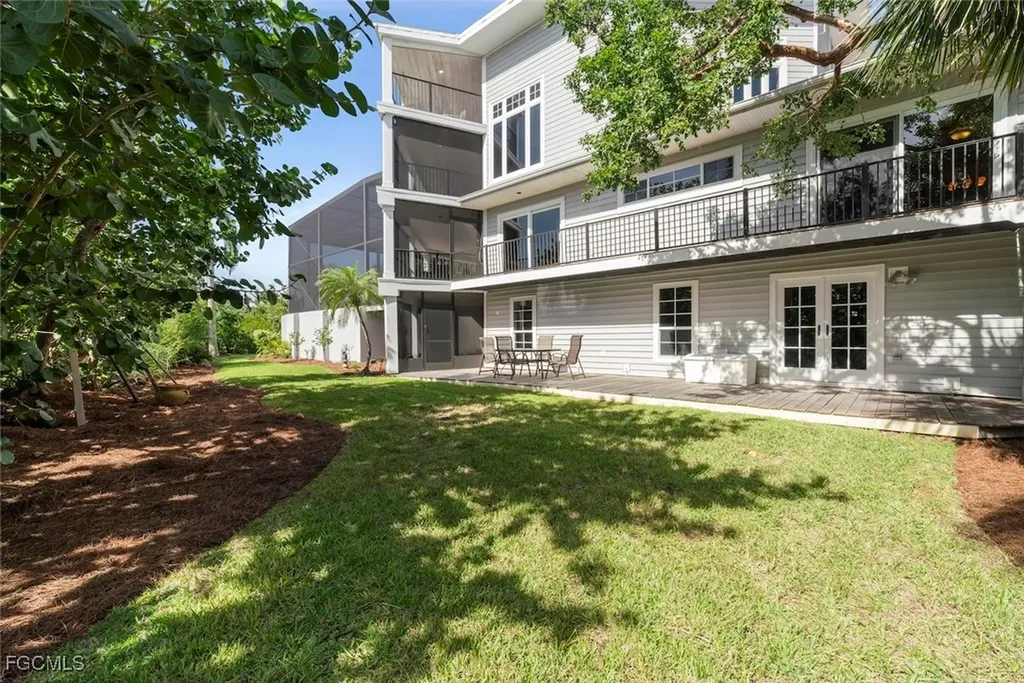 2451 Blind Pass Court Sanibel FL 33957