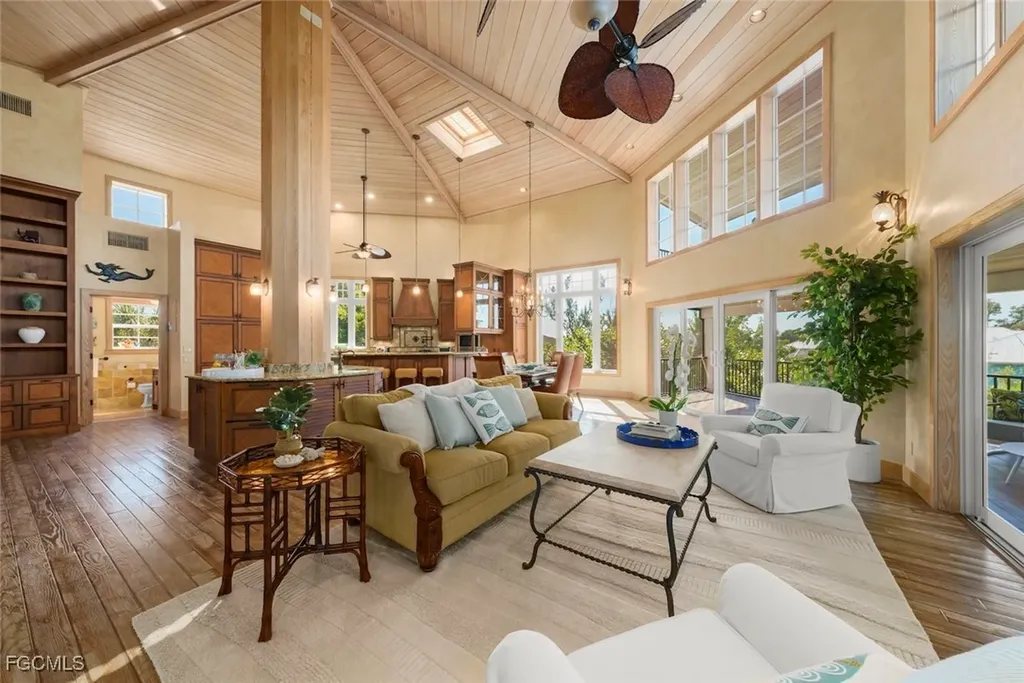 2451 Blind Pass Court Sanibel FL 33957