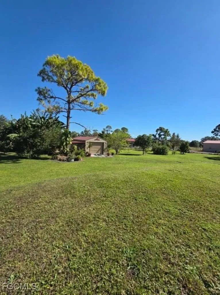 1860 Poinsettia Avenue Lehigh Acres FL 33972