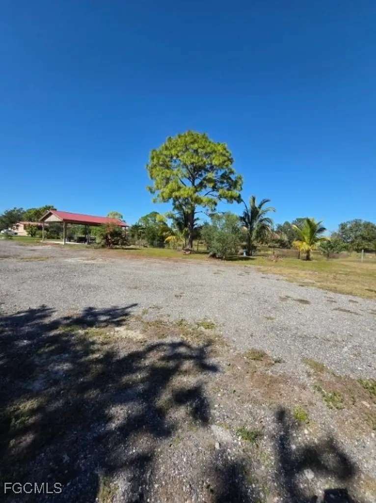 1860 Poinsettia Avenue Lehigh Acres FL 33972