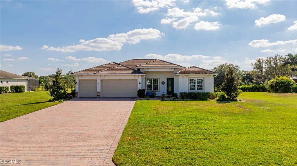 2140 Hickeys Creekside Drive Alva FL 33920