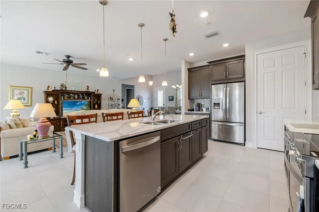 2140 Hickeys Creekside Drive Alva FL 33920