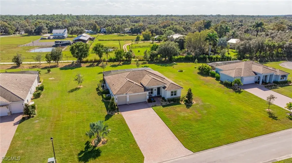 2140 Hickeys Creekside Drive Alva FL 33920