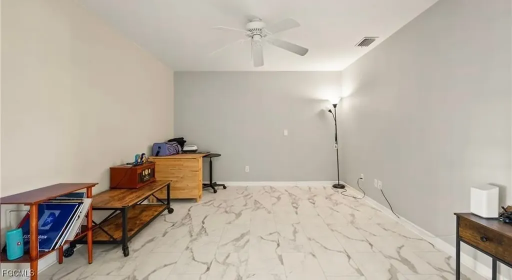 1915 SW 2nd Street Cape Coral FL 33991