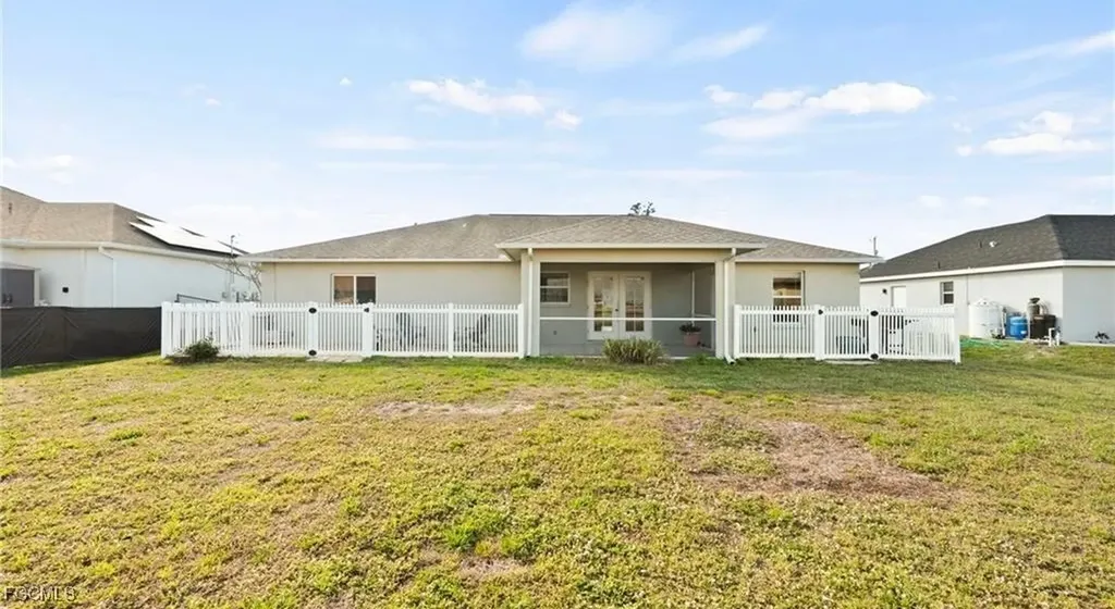 1915 SW 2nd Street Cape Coral FL 33991