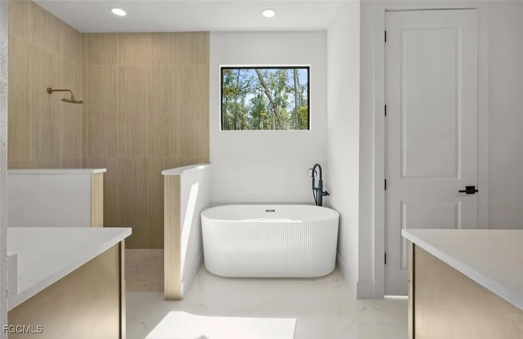 2310 Columbus Avenue Alva FL 33920