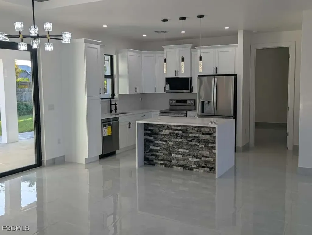 1510 SE 35th Street Cape Coral FL 33904