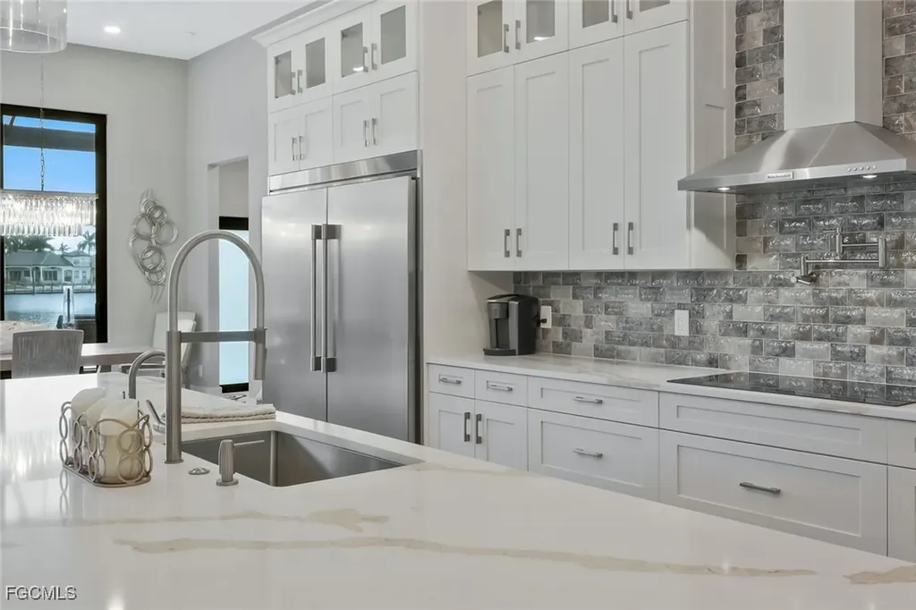 1812 Lagoon Lane Cape Coral FL 33914