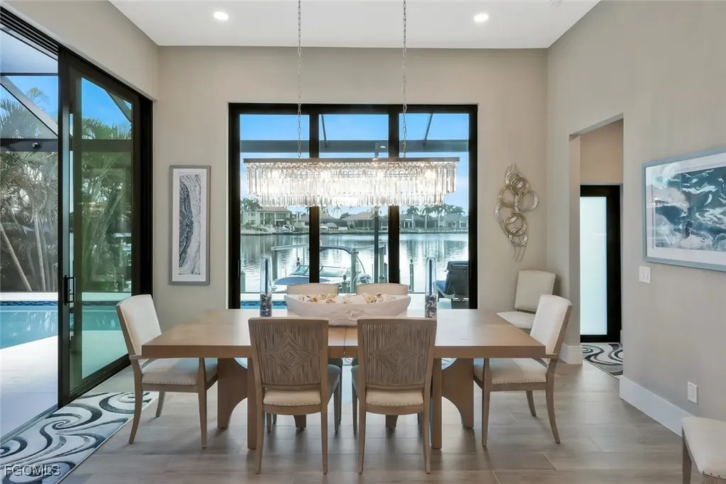 1812 Lagoon Lane Cape Coral FL 33914