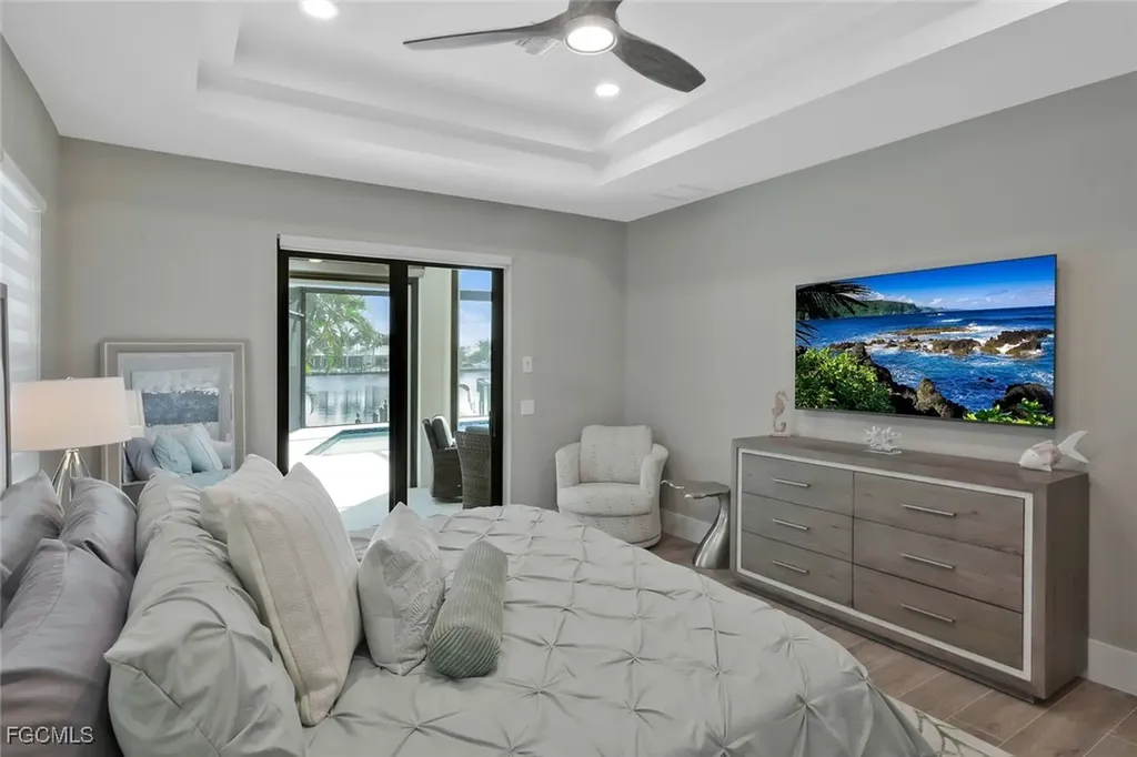 1812 Lagoon Lane Cape Coral FL 33914