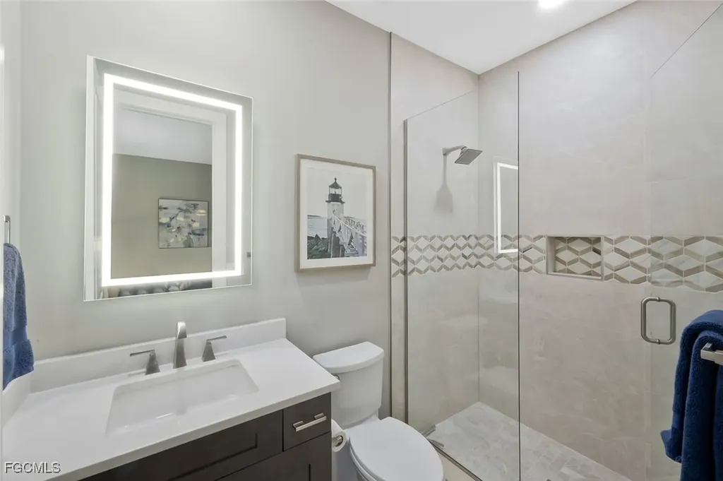 1812 Lagoon Lane Cape Coral FL 33914