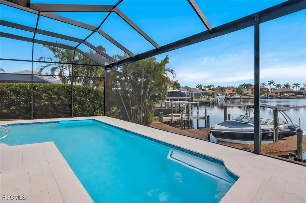 1812 Lagoon Lane Cape Coral FL 33914