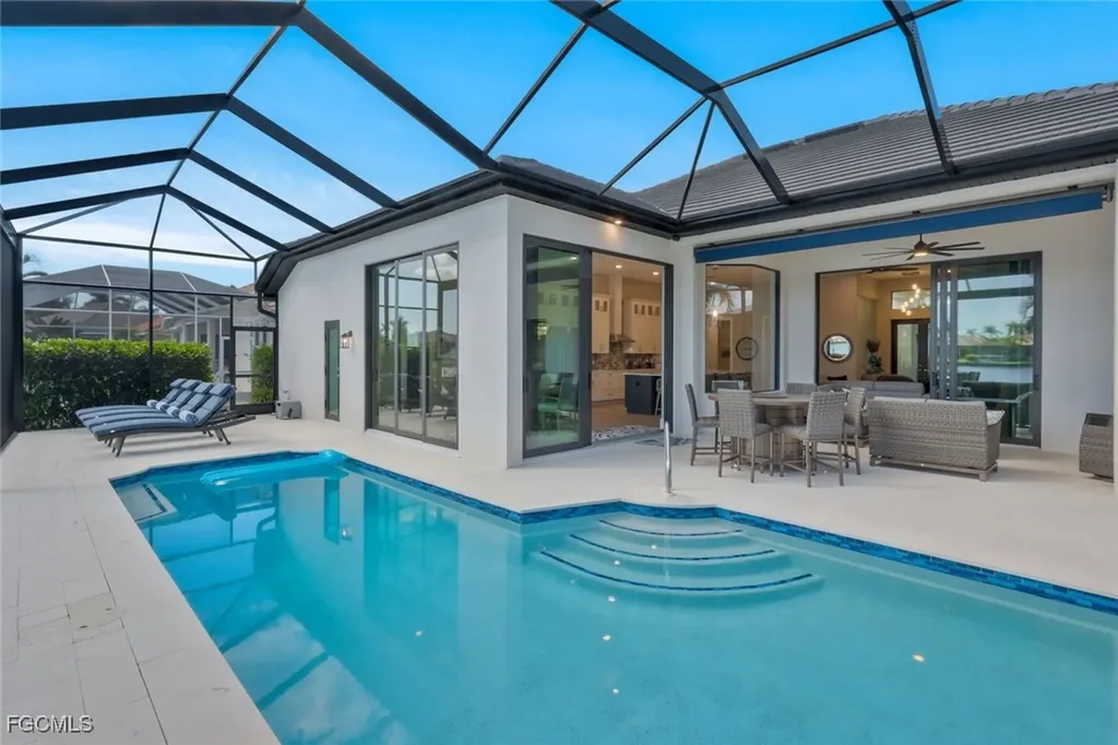 1812 Lagoon Lane Cape Coral FL 33914