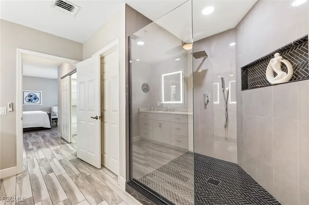 14200 Royal Harbour Court Fort Myers FL 33908