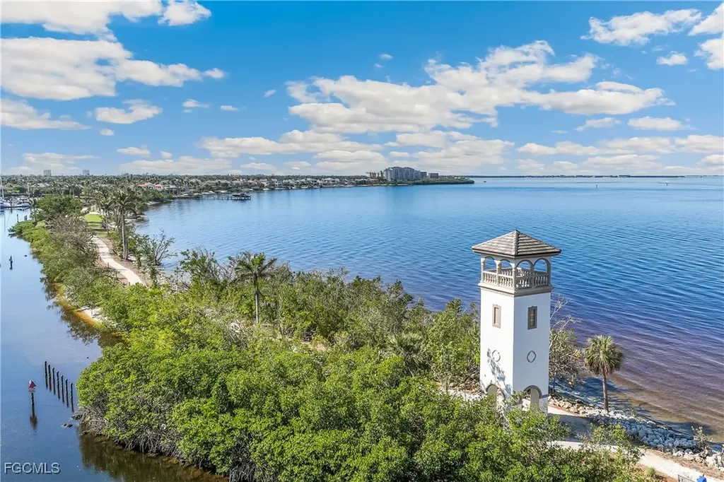 14200 Royal Harbour Court Fort Myers FL 33908