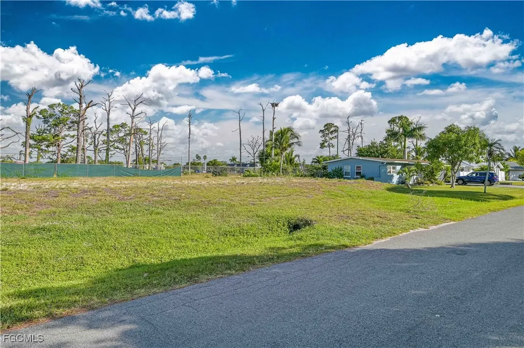 7176 Vassar Drive Fort Myers FL 33908