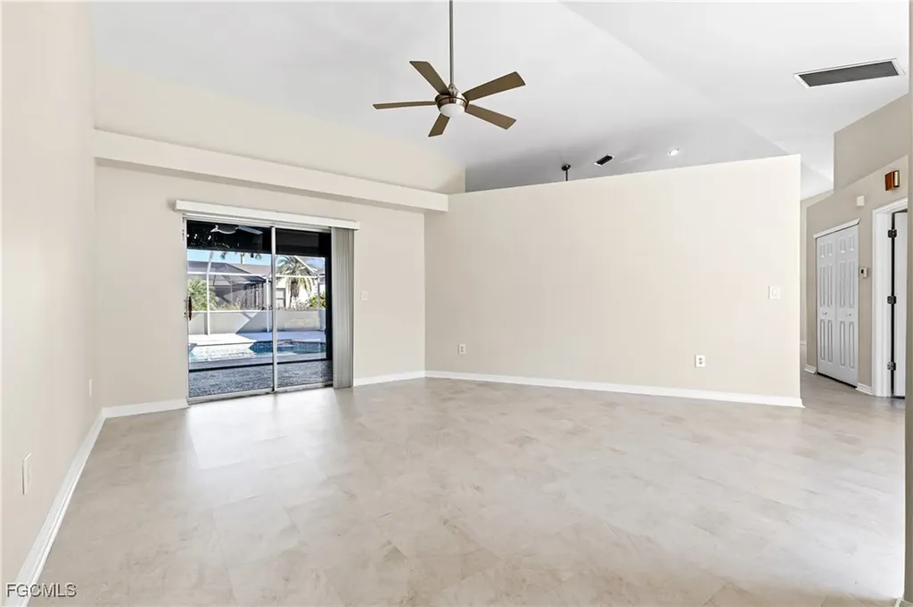 1125 SW 52nd Street Cape Coral FL 33914