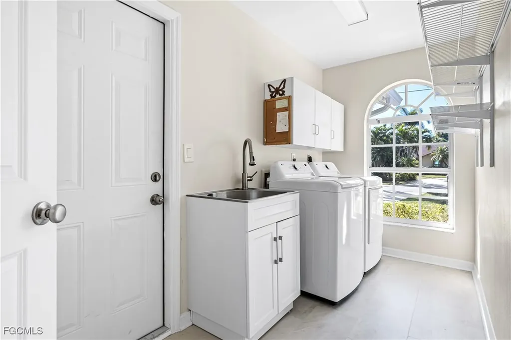 1125 SW 52nd Street Cape Coral FL 33914