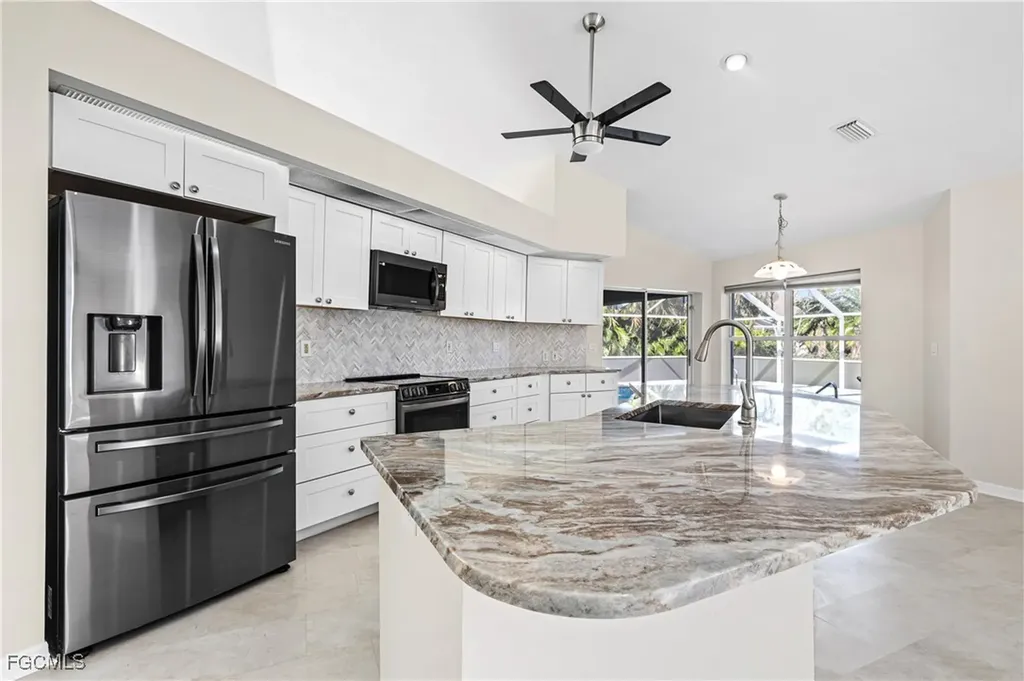 1125 SW 52nd Street Cape Coral FL 33914