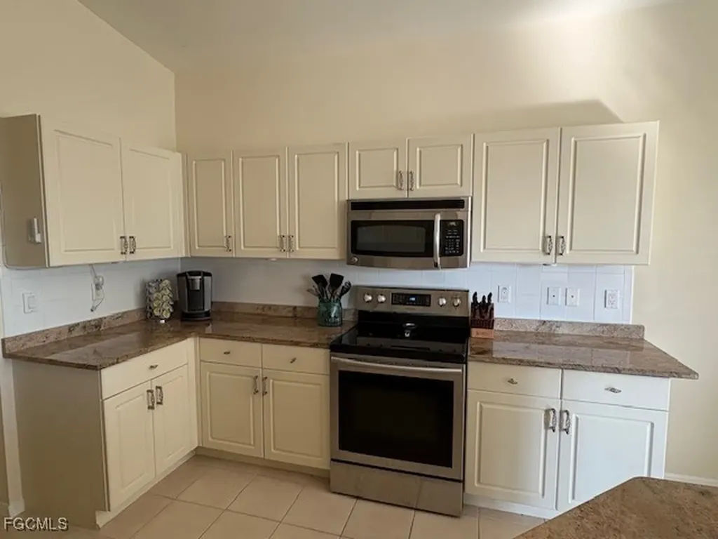 11807 Bayport Lane Fort Myers FL 33908