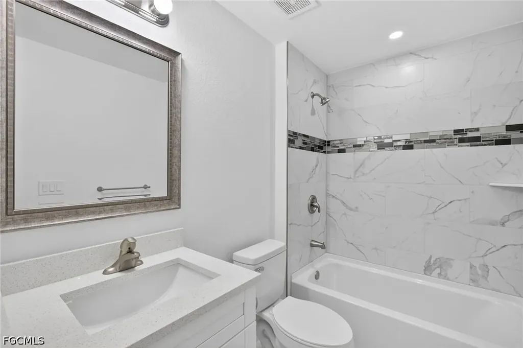 2814 NW 28th Avenue Cape Coral FL 33993
