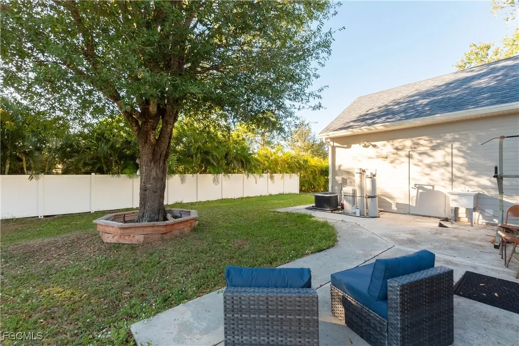 6049 Stratton Road Fort Myers FL 33905