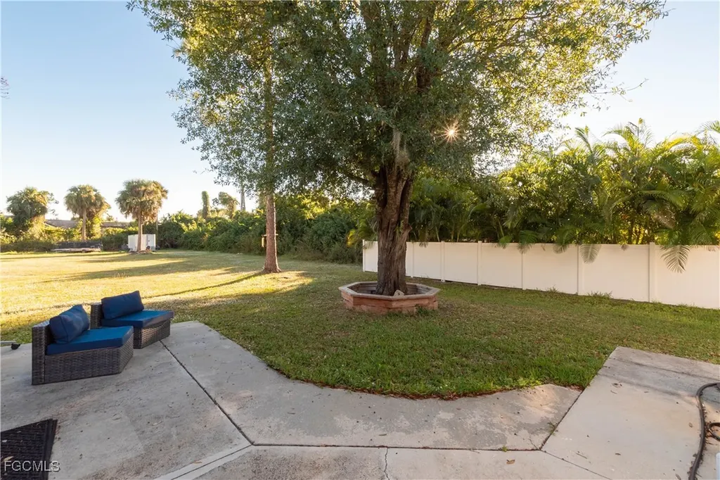 6049 Stratton Road Fort Myers FL 33905