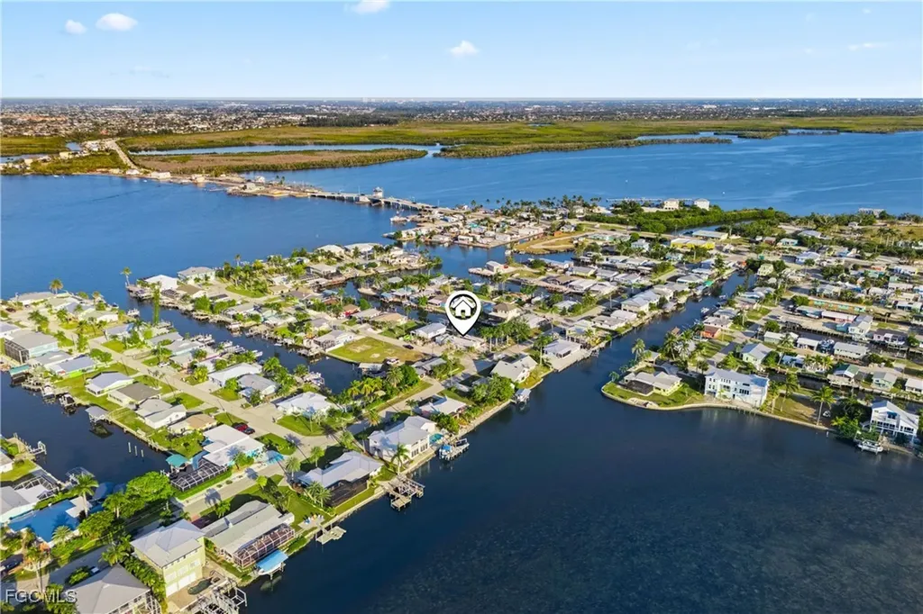 2631 Bayshore Drive Matlacha FL 33993